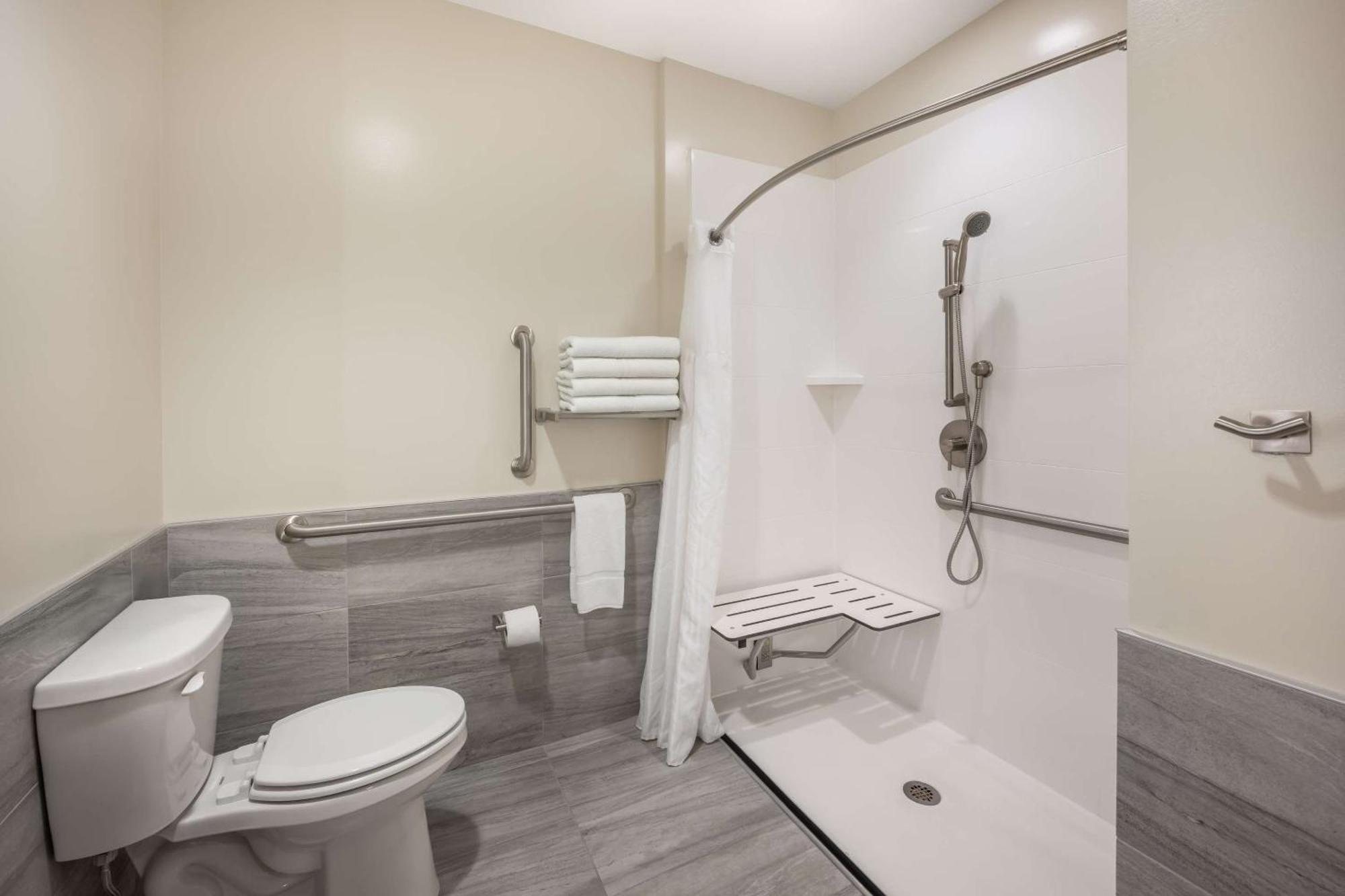 Radisson Hotel Pendleton Airport Dış mekan fotoğraf